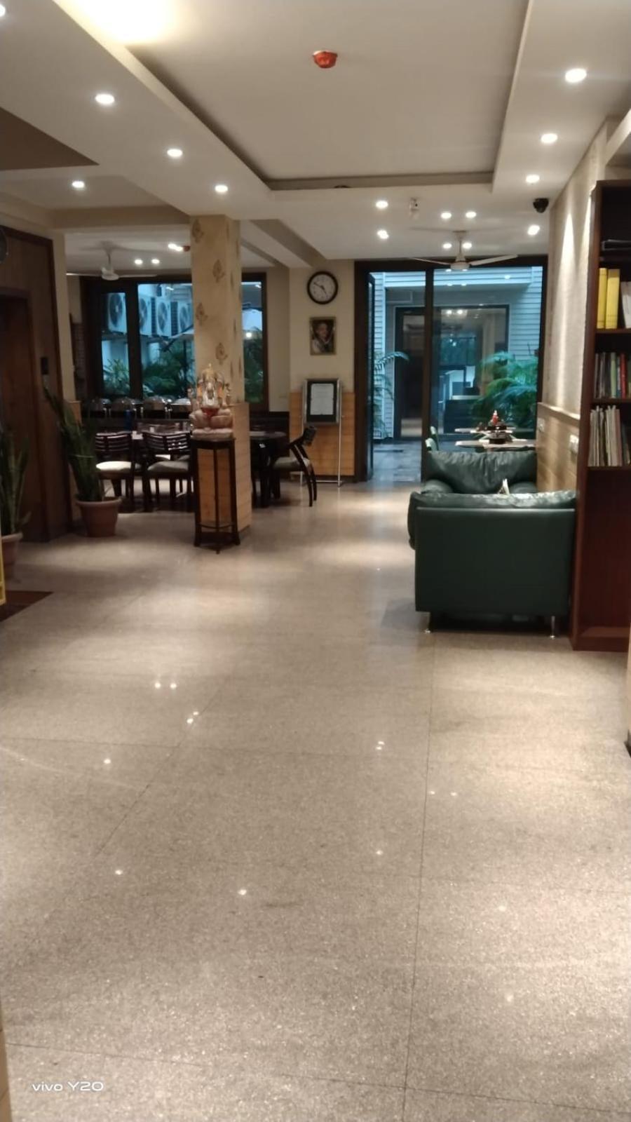 Uds Villa Scandinavian B&B - Next To Vfs New Delhi Exteriör bild